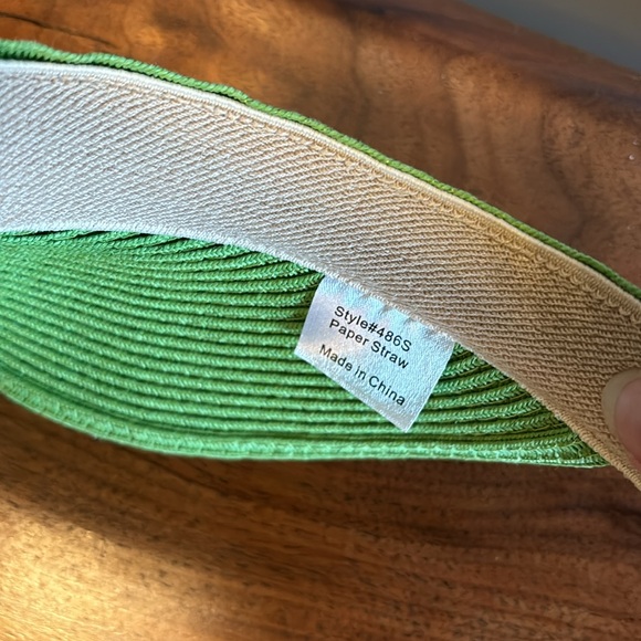 Lime green paper straw visor - Picture 3 of 4